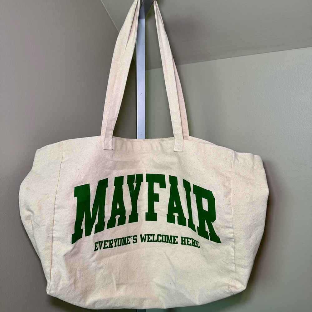 The Mayfair‎ Group Everyones Welcome Here Natural Canvas Tote Bag Graphic Large